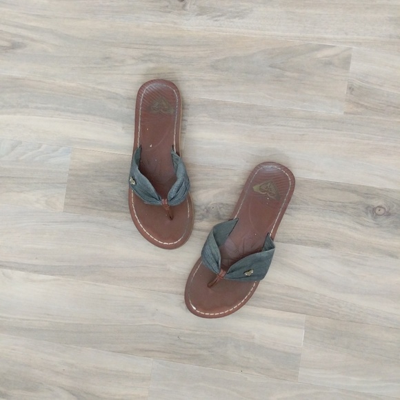 roxy fabric flip flops